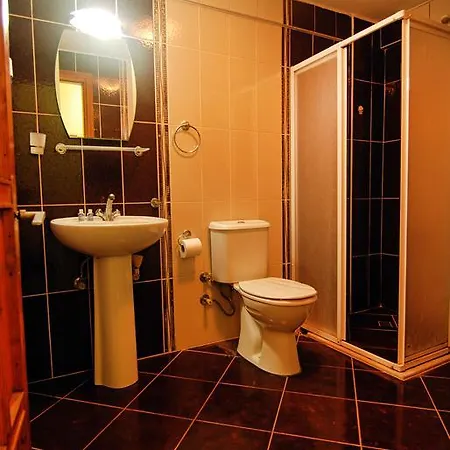 מלון דירות Zafer *