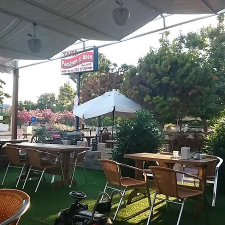 Lägenhetshotell Zafer Ayvalı